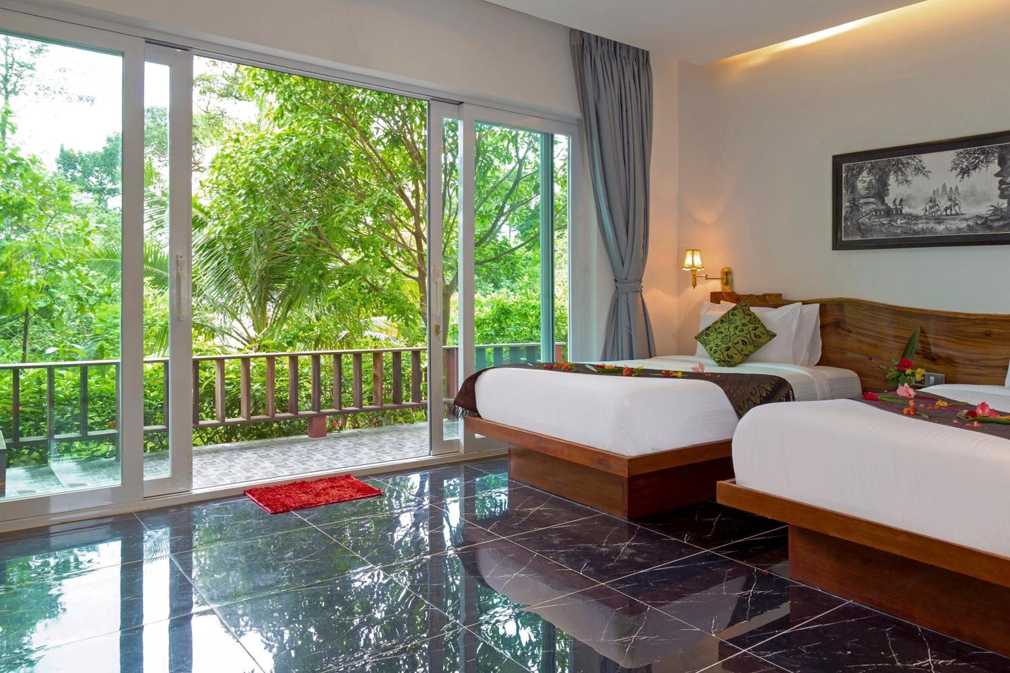 Pearl Beach Resort & Spa Ко Ронг Санлоем Екстериор снимка